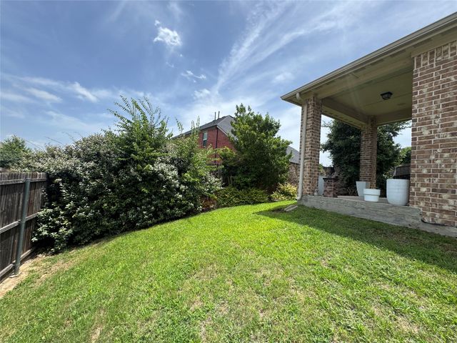 2201 Blue Harbor Way, Garland, TX 75043