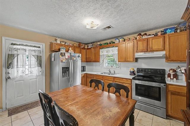 95 Aragon Road, Taylorsville, GA 30178
