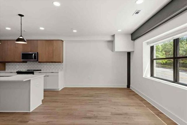 108 Park Place Unit 107, Decatur, GA 30030