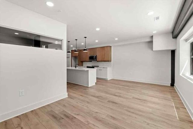 108 Park Place Unit 107, Decatur, GA 30030