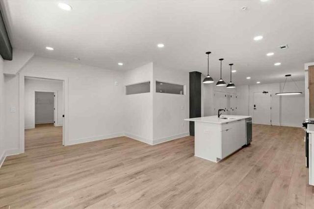 108 Park Place Unit 107, Decatur, GA 30030