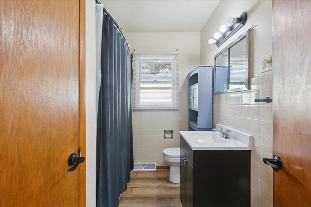 2805 - 2807 Mohican Road, Janesville, WI 53545