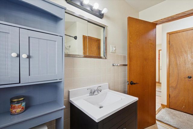 2805 - 2807 Mohican Road, Janesville, WI 53545