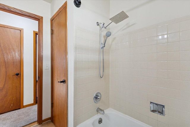 2805 - 2807 Mohican Road, Janesville, WI 53545