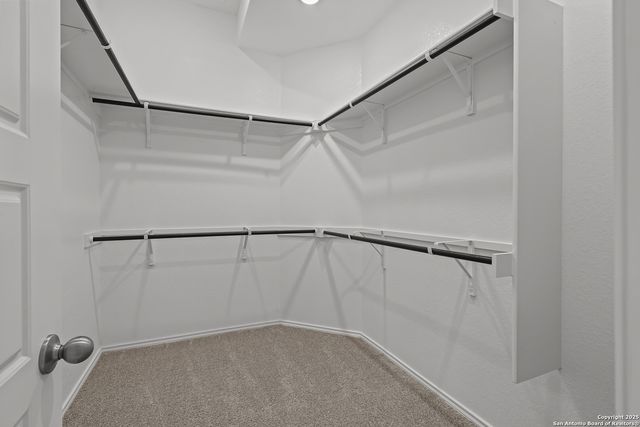 653 Broomsedge St, New Braunfels, TX 78130