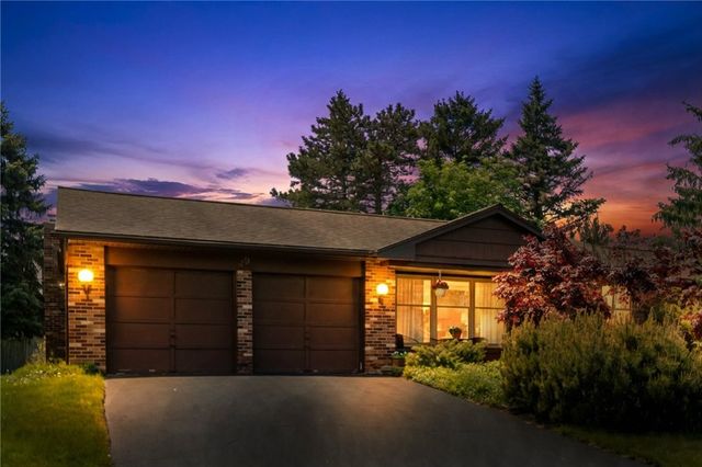 29 Tartarian Circle, Greece, NY 14612