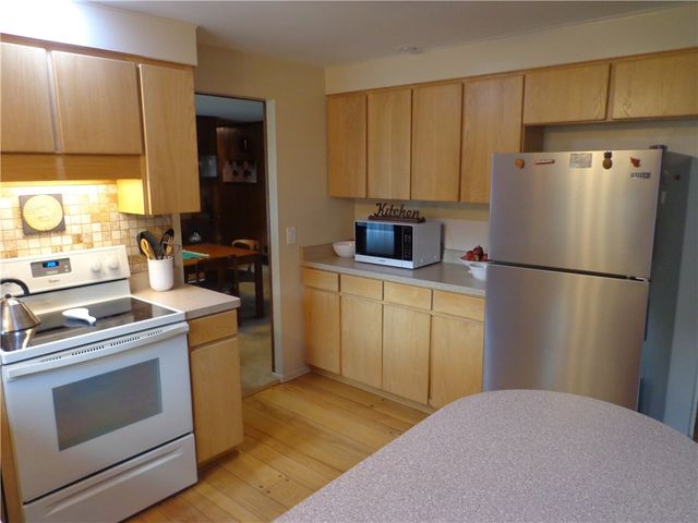 29 Tartarian Circle, Greece, NY 14612