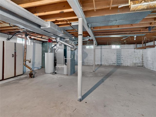 29 Tartarian Circle, Greece, NY 14612