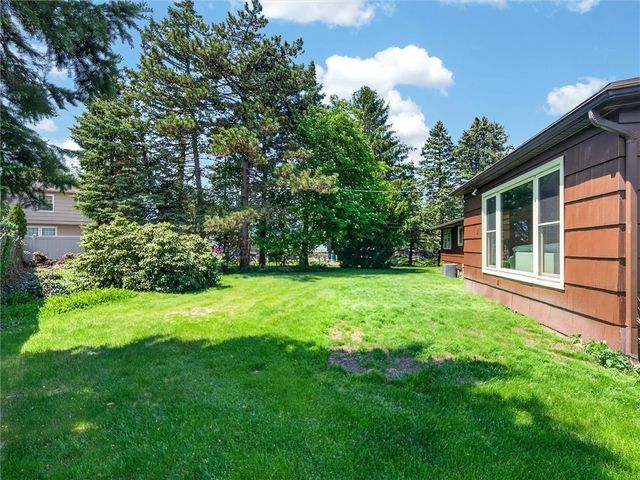 29 Tartarian Circle, Greece, NY 14612