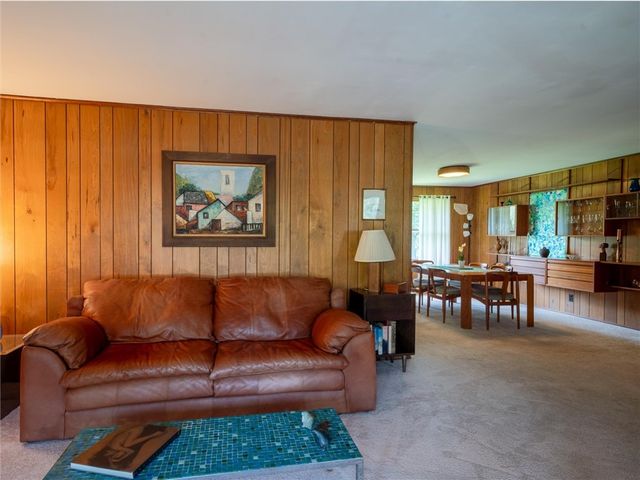 29 Tartarian Circle, Greece, NY 14612