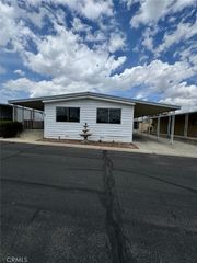 31816 Avenue E 2, Yucaipa, CA 92399