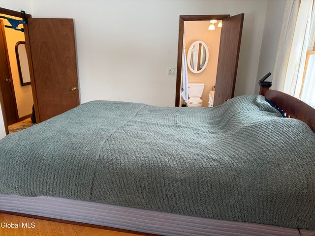 115 Hollywood Road, Amsterdam, NY 12010