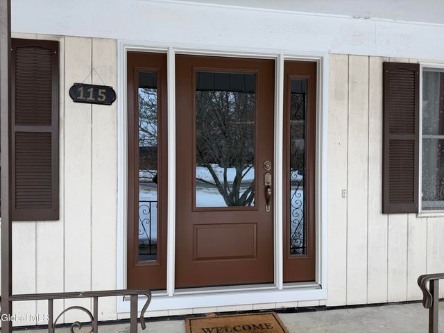 115 Hollywood Road, Amsterdam, NY 12010