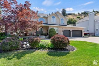 8697 WILLOW GREEN CIR, Sandy, UT 84093