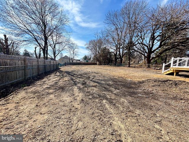 60 ROBERTS AVE, Clayton, NJ 08312