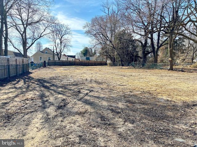 60 ROBERTS AVE, Clayton, NJ 08312