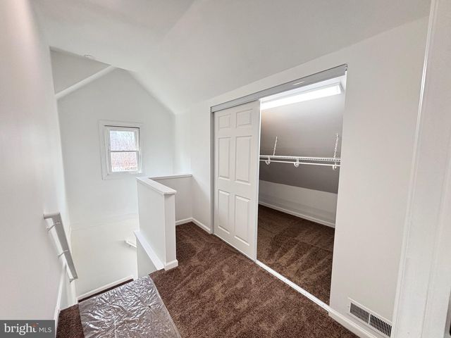 60 ROBERTS AVE, Clayton, NJ 08312