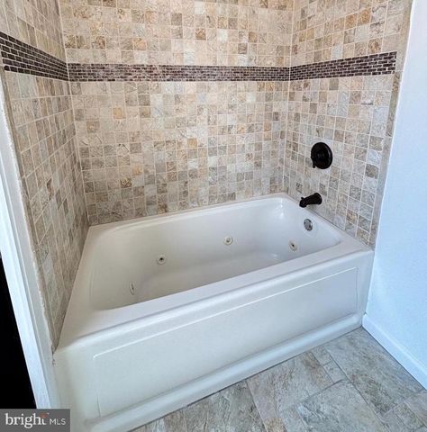 60 ROBERTS AVE, Clayton, NJ 08312