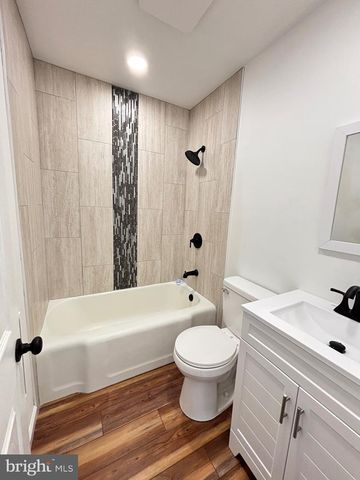 60 ROBERTS AVE, Clayton, NJ 08312