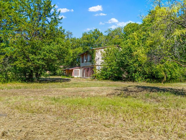 904 Jacobson Drive, Dallas, TX 75253