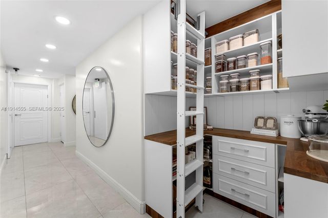 16275 Collins Avenue UPH1, Sunny Isles Beach, FL 33160