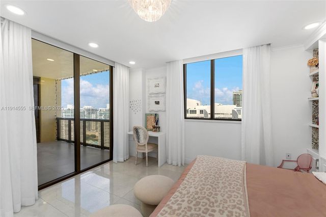 16275 Collins Avenue UPH1, Sunny Isles Beach, FL 33160