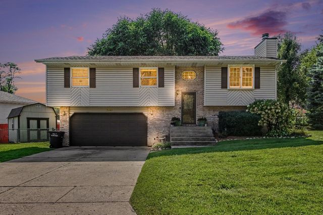 6515 Lakewood Avenue, Portage, IN 46368