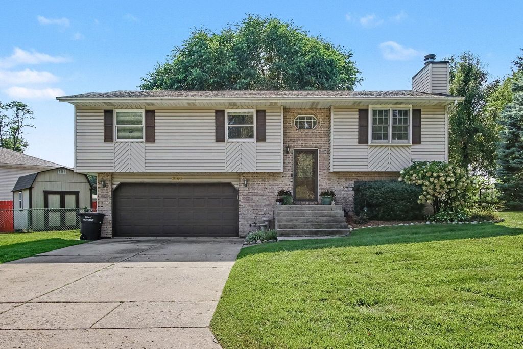 6515 Lakewood Avenue, Portage, IN 46368