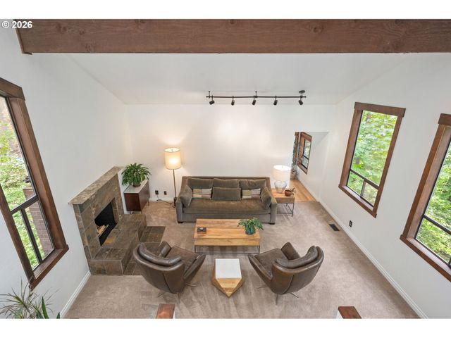 2031 DOGWOOD Dr, Eugene, OR 97405