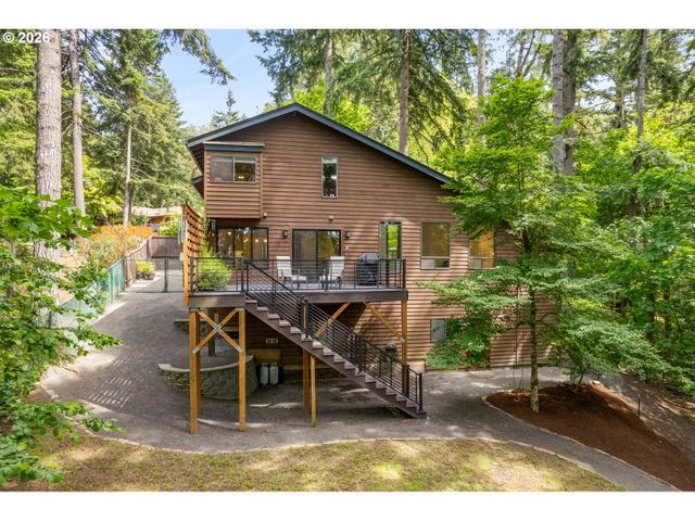 2031 DOGWOOD Dr, Eugene, OR 97405