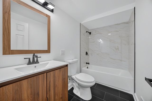 9138 S Perry Avenue, Chicago, IL 60620