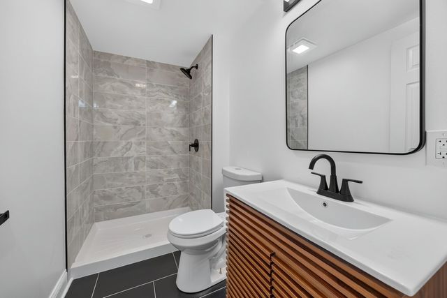 9138 S Perry Avenue, Chicago, IL 60620
