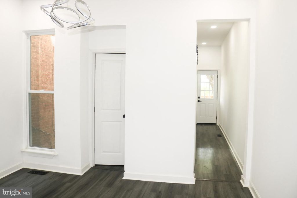 Image 15 of property listing at 322 N MONROE ST, Baltimore, MD 21223