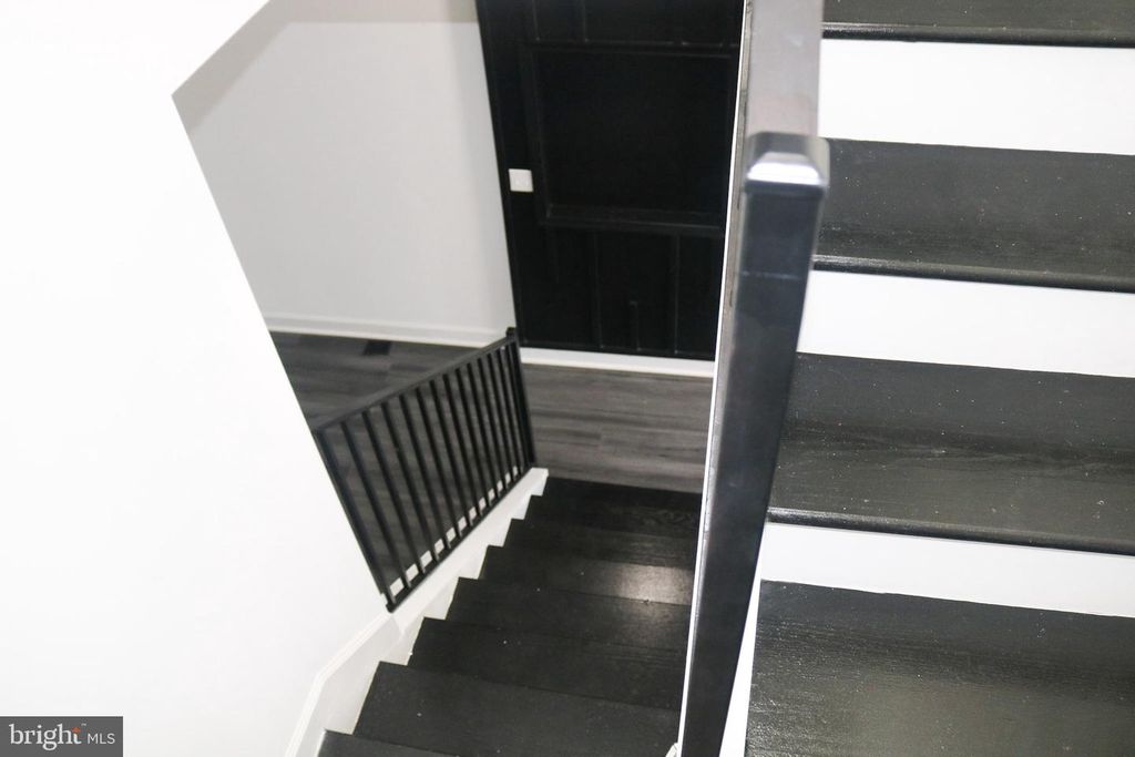 Image 21 of property listing at 322 N MONROE ST, Baltimore, MD 21223