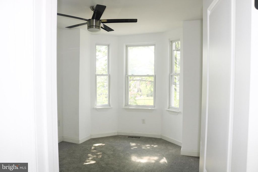 Image 33 of property listing at 322 N MONROE ST, Baltimore, MD 21223