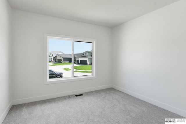 19903 Cottonwood Street, Gretna, NE 68028