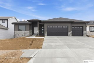 19903 Cottonwood Street, Gretna, NE 68028