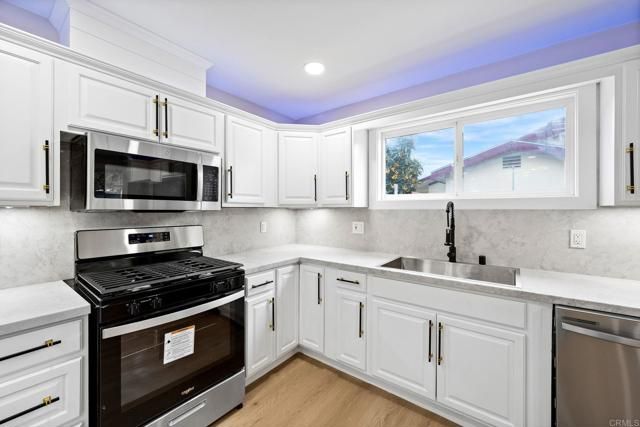 13824 Powers Road, Poway, CA 92064