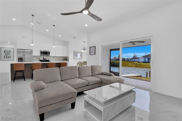 102 NW 20th ST, Cape Coral, FL 33993