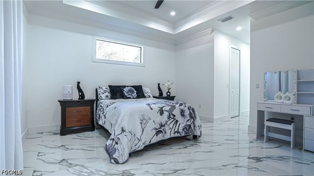 2565 28th AVE SE, Naples, FL 34117