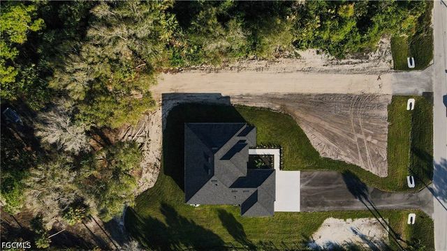 2565 28th AVE SE, Naples, FL 34117