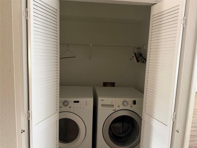 4444 Victory Drive 1208, Houston, TX 77088