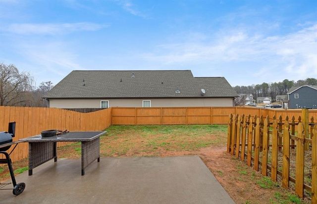 637 Ivywood Place, Boiling Springs, SC 29316