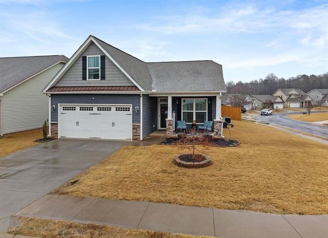 637 Ivywood Place, Boiling Springs, SC 29316