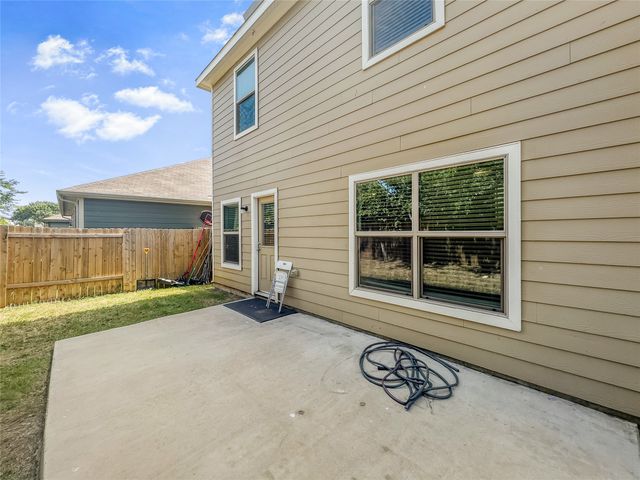 8212 Buck Mountain Pass, Fort Worth, TX 76179