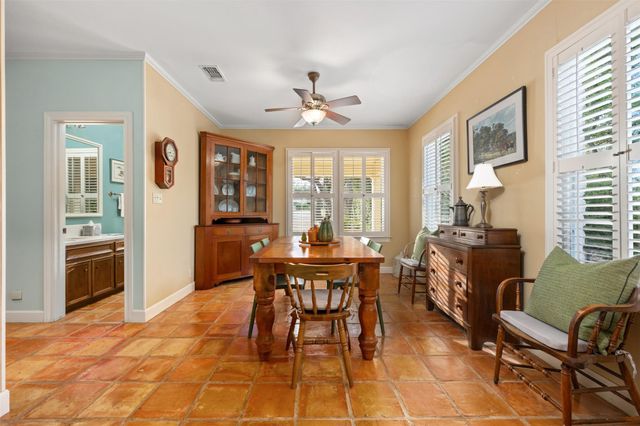 52 Club Estates PKWY, The Hills, TX 78738