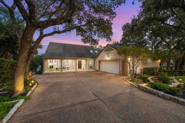 52 Club Estates PKWY, The Hills, TX 78738