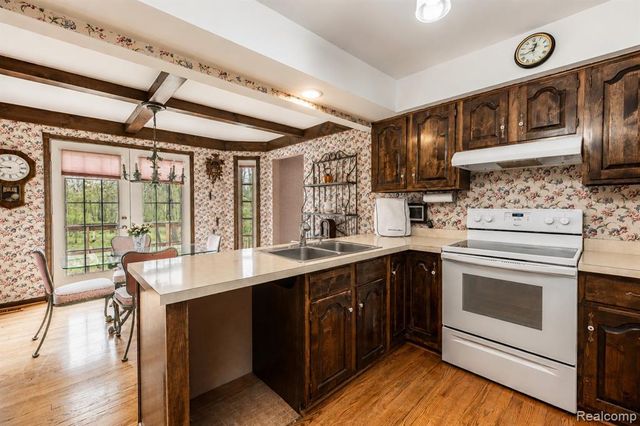 2235 Stonewall Drive, Ortonville, MI 48462