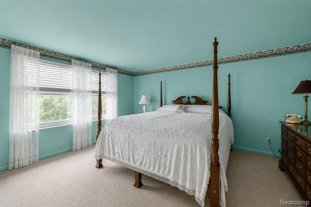 2235 Stonewall Drive, Ortonville, MI 48462