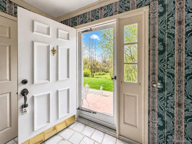 2235 Stonewall Drive, Ortonville, MI 48462